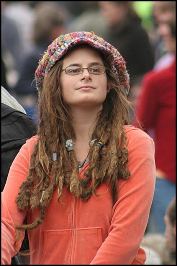 female-college-liberal-bad-argument-hippie